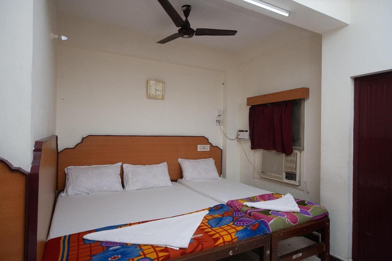 Spot On 38565 Hotel Surya Thiruvengadam St Chennai Esterno foto