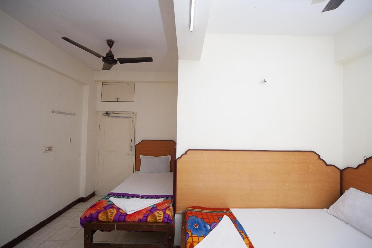 Spot On 38565 Hotel Surya Thiruvengadam St Chennai Esterno foto